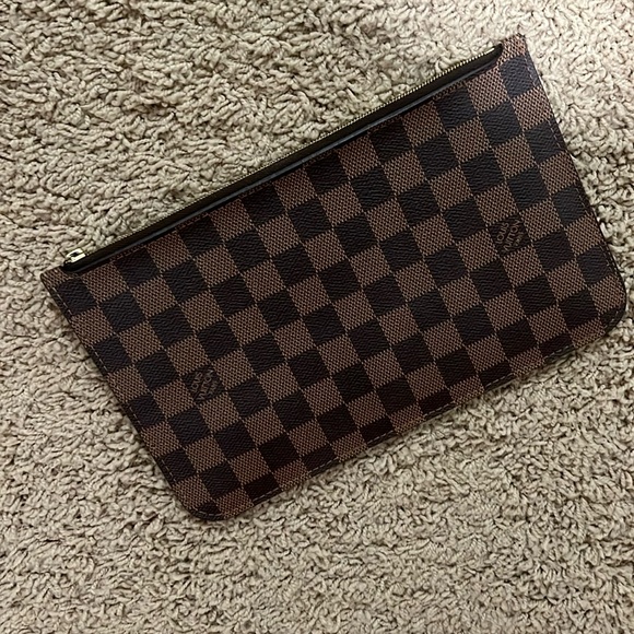 Louis Vuitton Ebene Neverfull Pouch - Picture 2 of 6